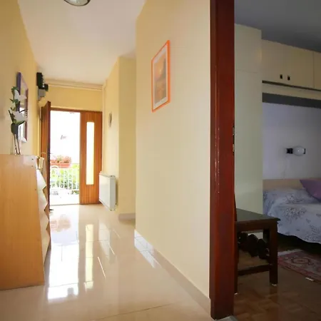 Apartamento Aurora Mit Gartengrill, Klimatisiert Poreč